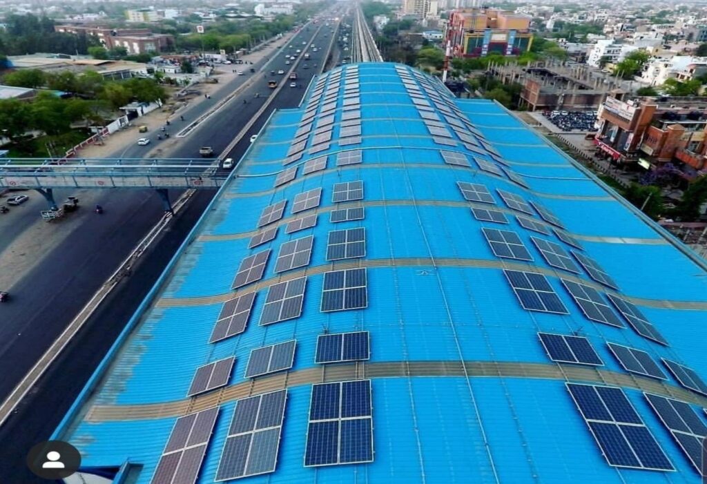 Solar site 250 Kw –Delhi metro Projects by Sunteur Renewables