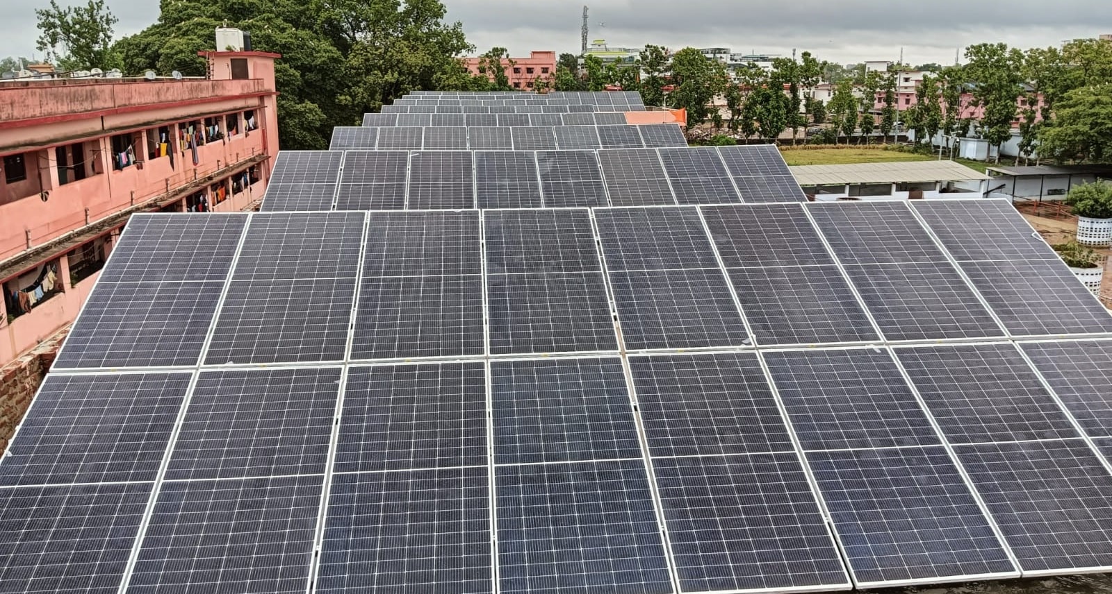 85 Kwp solar power plant at Gorakhnath Mandir, Gorakhpur sunteur renewables project